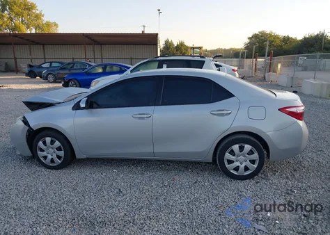 2015 Toyota Corolla Le z USA, uszkodzony, nr VIN 2T1BURHE8FC460510